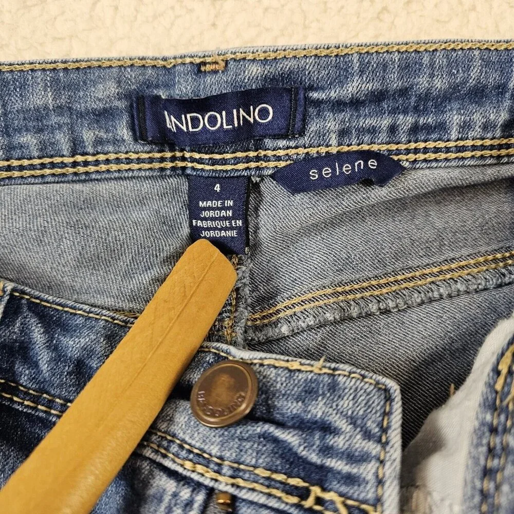 Bandolino‎ Selene Jeans Women's Size 4 Cropped Light Blue Denim Missy